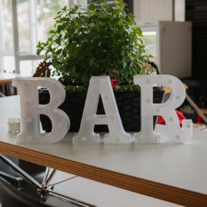Leuchtschild Bar